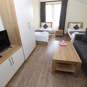 Basic Triple Room